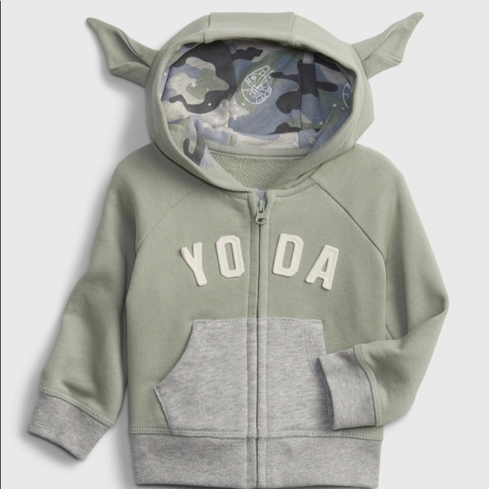 Yoda hooded sweatshirt for baby.